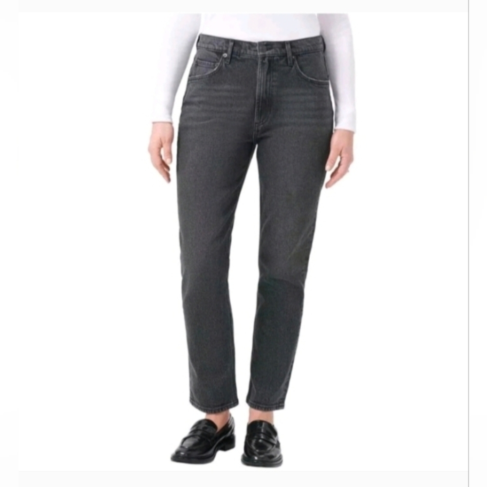 Kirkland Signature Women's High-Rise Straight Leg Jean Black Wash
